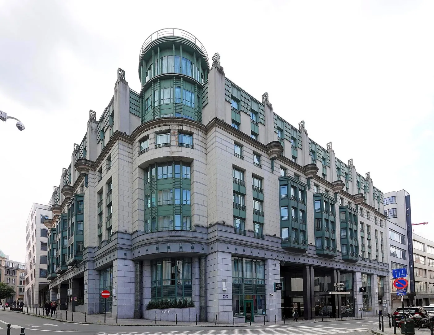 RADISSON HOTEL